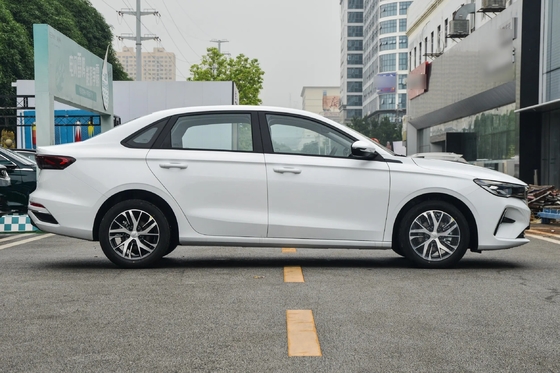 2024 Geely Emgrand HIP 1.5TD-DHT pro Auto a benzina Multi-link Suspensione posteriore EV Range