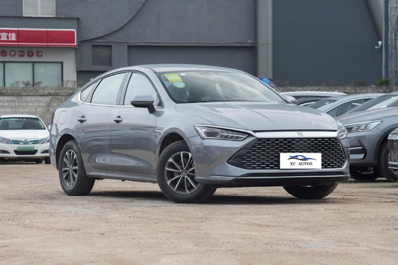Potenza massima 150-200PS BYD Qin Plus Dm-I Hybrid Electric Vehicle Sedan Volante sinistro