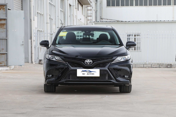 Auto usata Toyota Camry 2018 con fari a LED Modello Peak a due motori e 5 posti