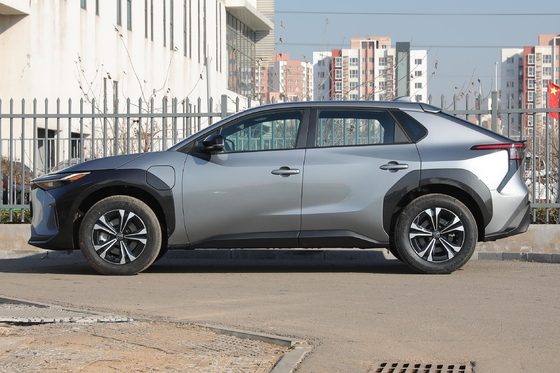 2023 Toyota Bz4X Long Range Electric Car SUV Usato con telecamera posteriore ed elettrica