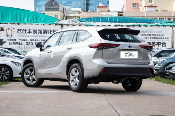 Intelligente Toyota Highlander ibrido da 2,5 litri con sedili in pelle e freno di parcheggio elettrico