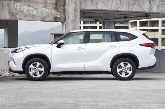 Intelligente Toyota Highlander ibrido da 2,5 litri con sedili in pelle e freno di parcheggio elettrico