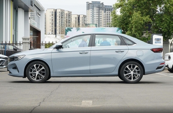 Geely Emgrand 2023 Gen4 Champion Edition 1.5LCVT Flagshp Versione 2500-3000mm Base
