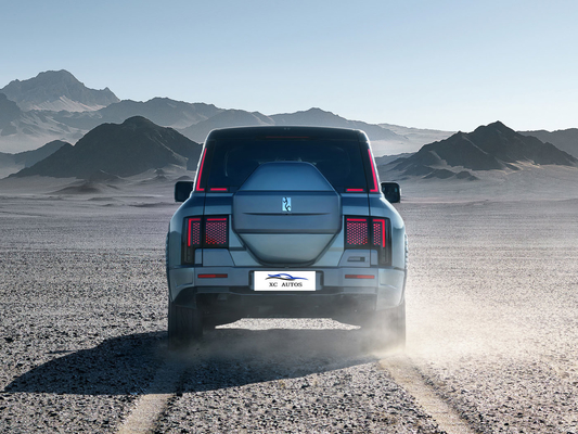 BYD Yangwang U8 Hybrid Car EV SUV Off-road Vehicle per l'eccitazione off-road di lusso