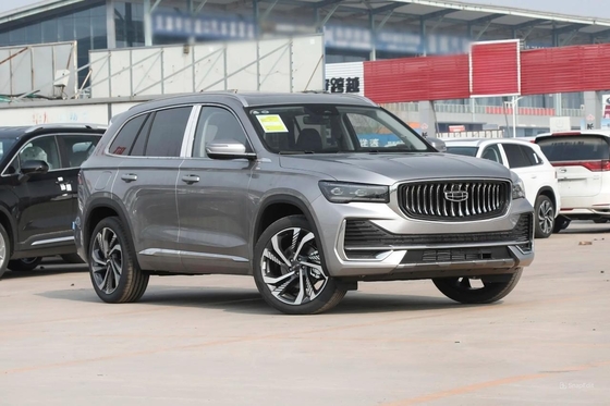 Benzina ad alta velocità Cina Veicoli a combustibile di lusso Geely Monjaro Auto per Suv Sedile 5