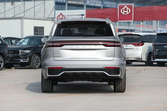 Benzina ad alta velocità Cina Veicoli a combustibile di lusso Geely Monjaro Auto per Suv Sedile 5