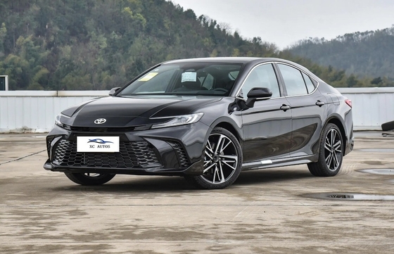 Versione sportiva 2024 Toyota Camry usata con coppia massima Nm 200-300Nm e fari a LED