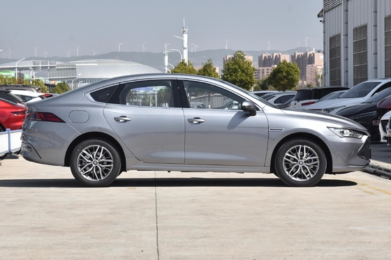 2024 BYD QIN Plus DM-i Honor Edition 55km Lead Range 4 ruote Veicolo Normal Cruise Control