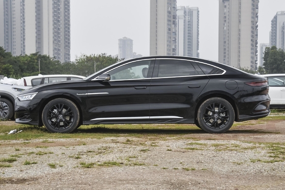 2024 BYD Han DM-i Honor Edition 121km Elite Range Veicolo a quattro ruote con 185km/h velocità massima