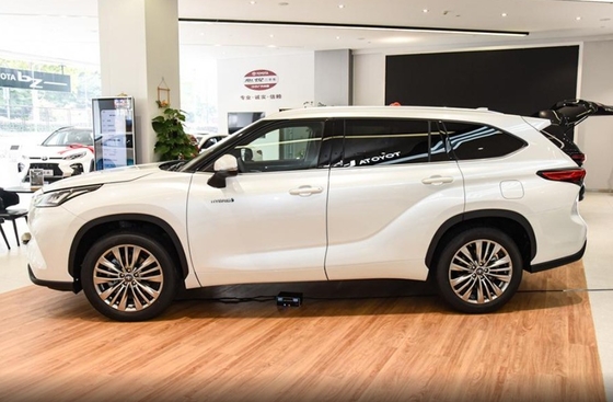 2023 Crown Kluger HEV Twin Engine 2.5L 2WD Versione esaltata SUV a 7 posti con ABS Radar