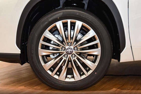 2023 Crown Kluger HEV Twin Engine 2.5L 2WD Versione esaltata SUV a 7 posti con ABS Radar