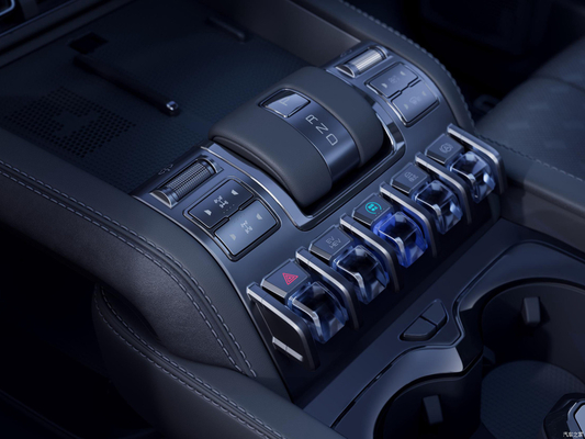 Grande divertimento lusso BYD Fangchengbao 5 Hybrid Car EV SUV Fuoristrada Veicolo R18 Dimensioni pneumatici