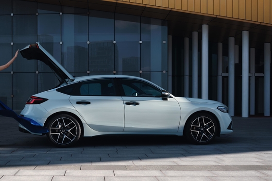 180 km/h Max velocità 2023 Honda Civic Le HEV Hybrid Pioneer Edition con motore 4L