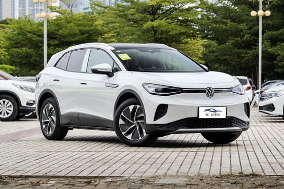 Di' ciao al futuro con la Volkswagen ID4 CROZZ PURE SUV Electric Car