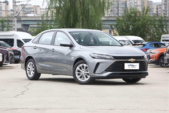 Freno di parcheggio elettrico 2023 Chevrolet Monza 1.5L 4X4 Auto doppia frizione berlina auto Horgos