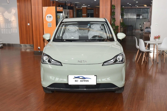 Pure Electric Neta V 5 posti auto con 400Km Long Endurance e Front 4 Rear 4 Radar
