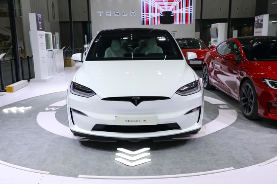 Tesla Model X Auto elettrica usata con 150-200PS Potenza massima e Front 4 Rear 4 Radar