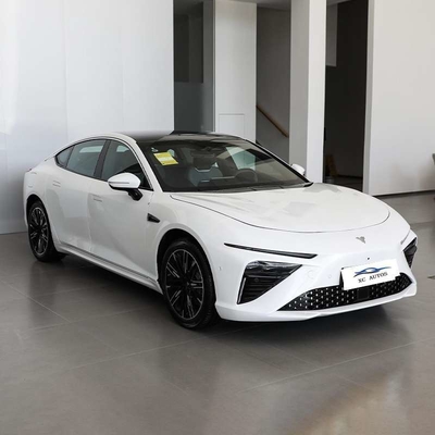 Neta Nezha S Plus Long Battery Life Mediana dimensione 1-25000 miglia di chilometraggio Auto domestica usata