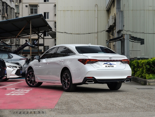 Toyota Avalon Luxury Car con 6 airbag e basso chilometraggio 1-25000 miglia in perfette condizioni
