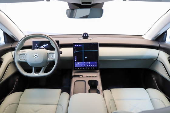 2023 Anno Nio Et5t Multi-link Suspensione anteriore Auto usata con Big Space Energy EV Car