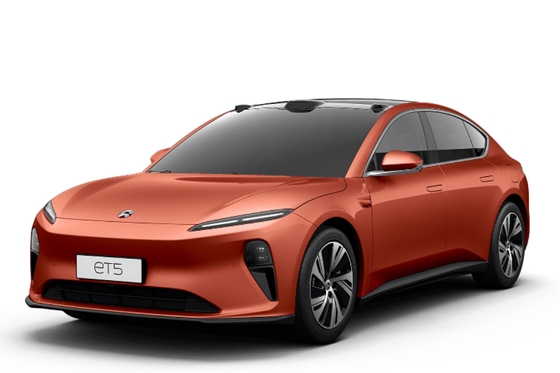 2023 Anno Nio Et5t Multi-link Suspensione anteriore Auto usata con Big Space Energy EV Car