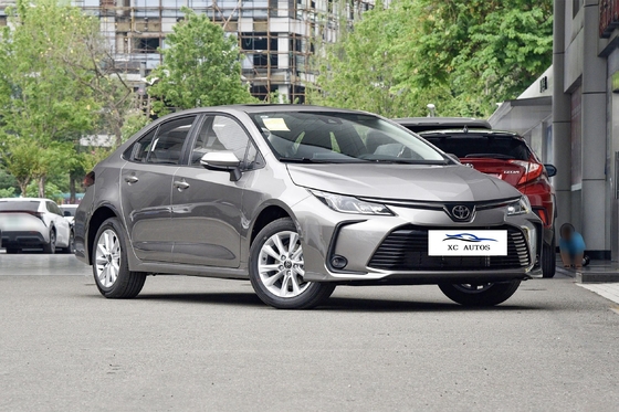 Vendere Toyota Hilux Corolla 2020 Auto a benzina con coppia massima Nm 200-300Nm