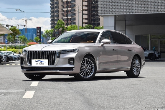 Luxury Hongqi H9 2022 2.0t EV Electric Car con davanti 4 posteriore 4 radar 4988*1875*1470mm
