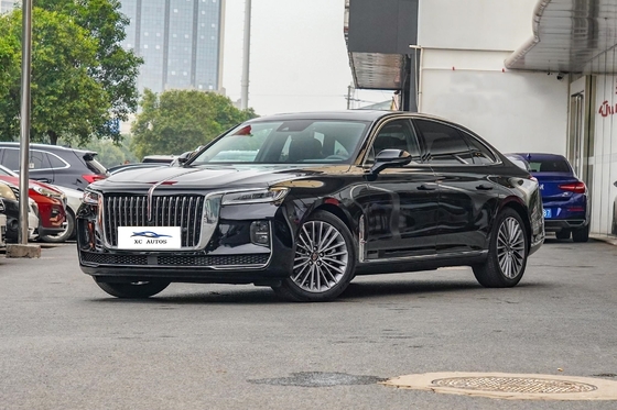 Luxury Hongqi H9 2022 2.0t EV Electric Car con davanti 4 posteriore 4 radar 4988*1875*1470mm