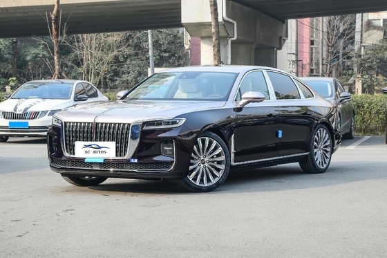 Luxury Hongqi H9 2022 2.0t EV Electric Car con davanti 4 posteriore 4 radar 4988*1875*1470mm