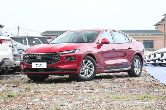 Auto elettrica Ford Mondeo Automobile di lusso ad alta velocità per 5 posti chilometraggio 1-25000 miglia