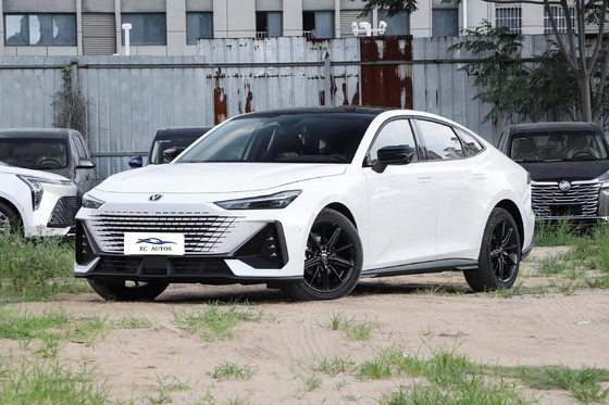 Changan UNI V iDD 1.5t ibrido La combinazione perfetta di efficienza e prestazioni