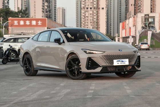 Changan UNI V iDD 1.5t ibrido La combinazione perfetta di efficienza e prestazioni