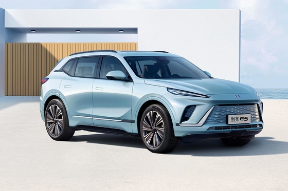 Buick E5 Silver Long Range 620KM SUV ad alta velocità Auto elettriche usate con struttura del corpo