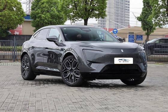 Auto elettrica Changan Avatr 11 con batteria al litio ternaria ad alta velocità e lunga durata di alimentazione