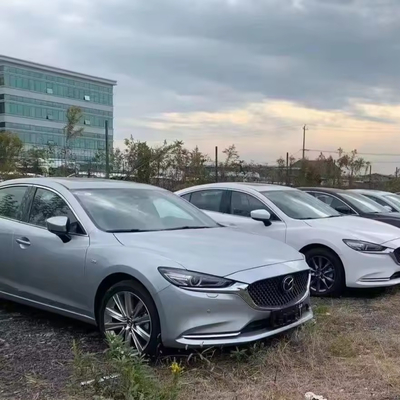 5 posti Mazda Atenza Auto a benzina 2WD berlina con faro a LED e conveniente