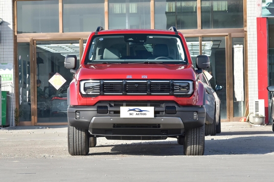 Pechino Bj40 tetto a gasolina SUV Auto 2.3t Veicolo grande Veicolo usato