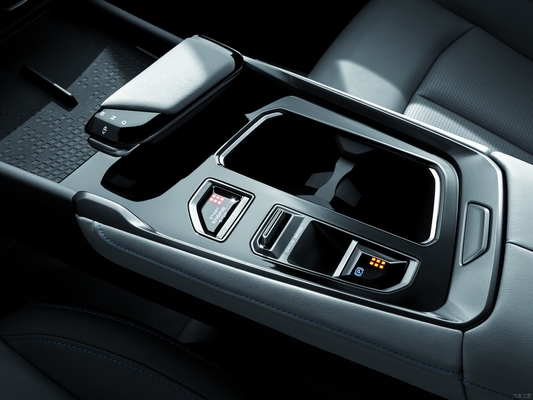 Changan Unit-t 1.5t Crossover a benzina L*W*H mm 4535*1870*1565 Potenza massima 150-200PS