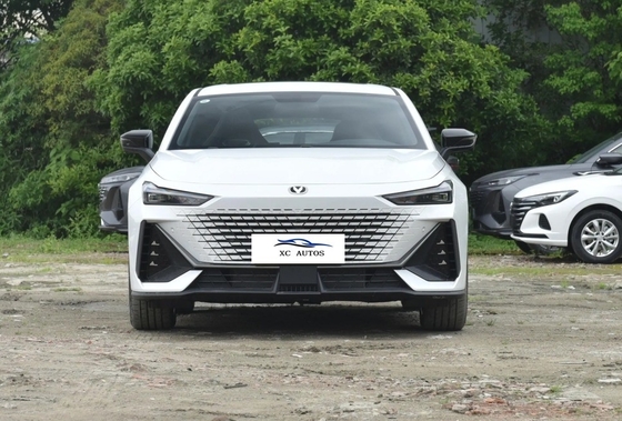 CHANGAN UNI-V ver. Auto compatta 1.5T 188 CV L4 5 porte, 5 posti, berlina, 7 marce, doppia frizione DCT