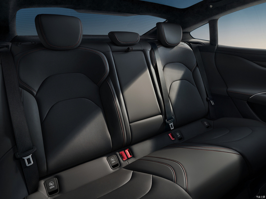 Xiaomi Su7 EV Sedan Sport Car con sospensione anteriore a doppio filo a grande valore