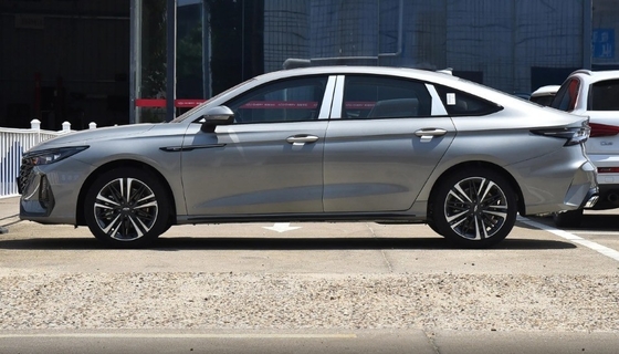 2023 Chery ARRIZO 8 Chi Compact Car Benzina 7 velocità doppia frizione 2.0T 254hp L4 Made