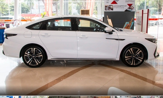 2023 Chery ARRIZO 8 Chi Compact Car Benzina 7 velocità doppia frizione 2.0T 254hp L4 Made