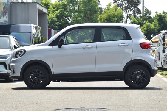 Fermato di parcheggio elettrico Leapmotor T03 Auto SUV Veicolo ibrido Carburante usato Reale