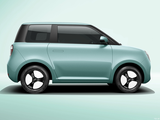 Changan Lumin Hatchback Electric Car EV Sedan con Radare anteriore 4 posteriore 4 a grande valore