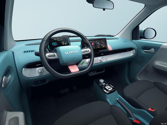 Changan Lumin Hatchback Electric Car EV Sedan con Radare anteriore 4 posteriore 4 a grande valore