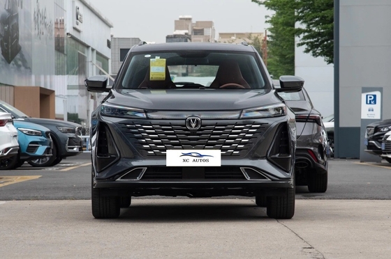 Versione automatica esaltata 1.5T 188hp L4 SUV compatto a benzina CHANGAN CS75 PLUS 2023 3a generazione