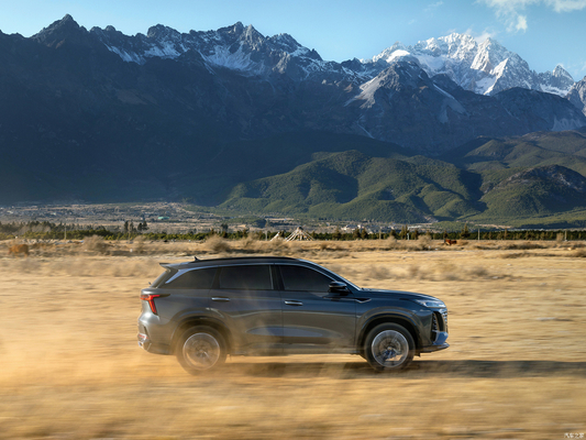 Chang'an Cs75 Plus Suv a benzina a mano sinistra 150-200p Maximum Power Sedile in pelle