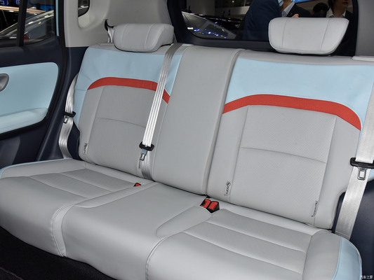 Aggiornamento a Aion Y EV Hatchback 5 porte 5 posti per Euro VI Emission Standard e altro