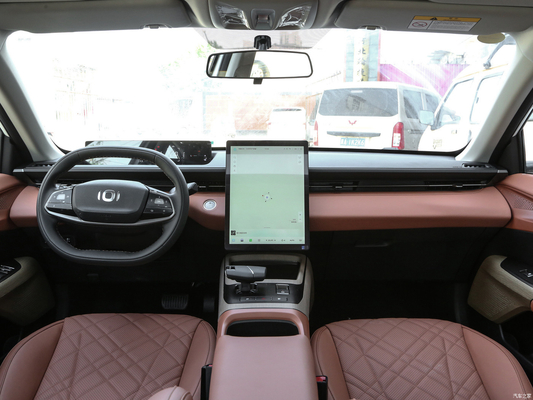 Changan Qiyuan A05 EV Sedan Hybrid Car Grande valore e struttura del corpo a 5 porte e 5 posti