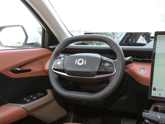 Changan Qiyuan A05 EV Sedan Hybrid Car Grande valore e struttura del corpo a 5 porte e 5 posti