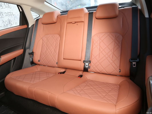 Changan Qiyuan A05 EV Sedan Hybrid Car Grande valore e struttura del corpo a 5 porte e 5 posti